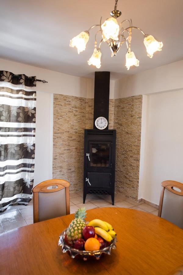 Irinis House Villa Komilion Bagian luar foto
