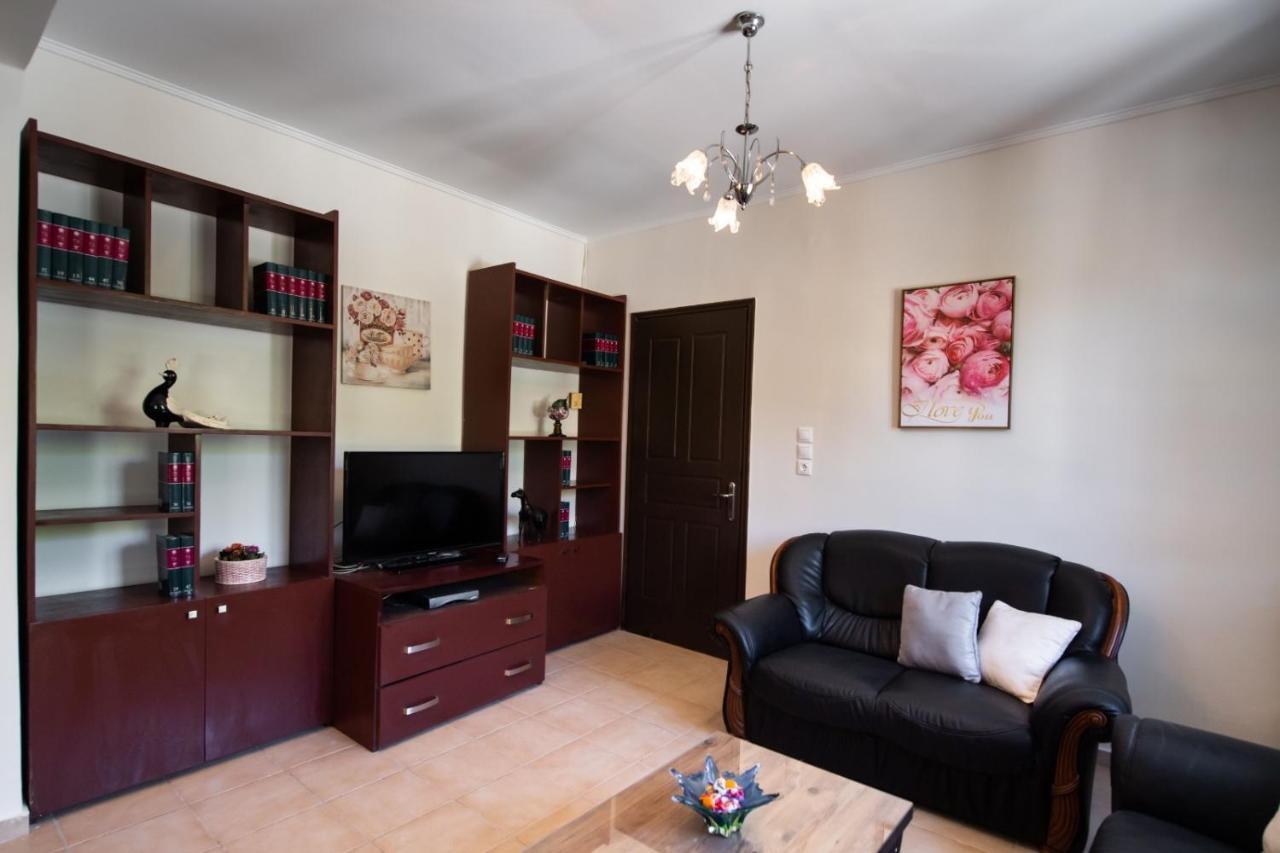 Irinis House Villa Komilion Bagian luar foto