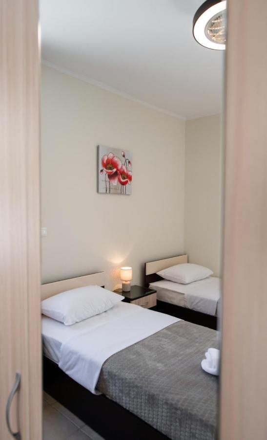 Irinis House Villa Komilion Bagian luar foto