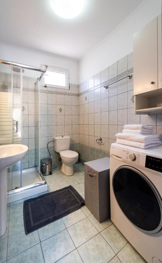 Irinis House Villa Komilion Bagian luar foto